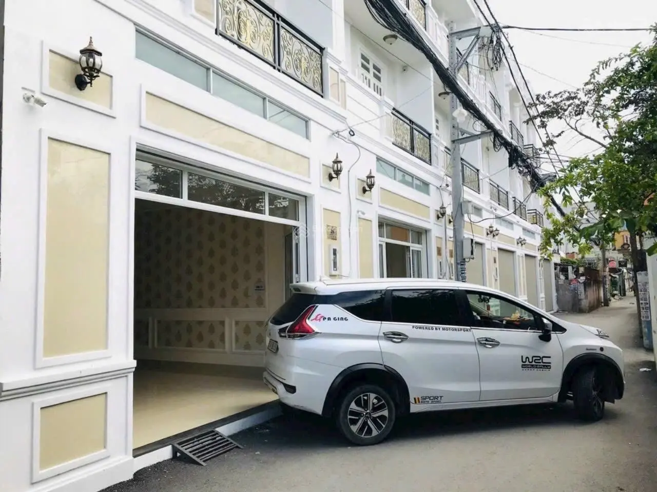 Gấp bán căn nhà phố một trệt 2 lầu MT đường số 8, P. Hiệp Bình Chánh, Tp. Thủ Đức. Cách QL13 100m