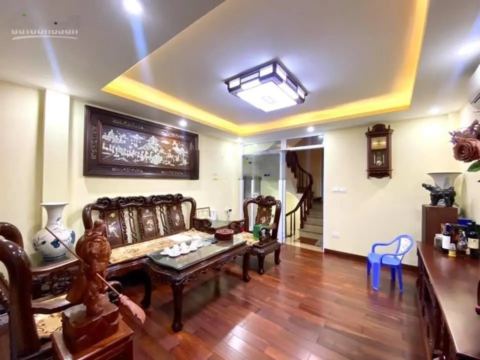 Đấu giá Mậu Lương, sát trục sân bóng, mặt tiền rộng 5m, giá đầu tư