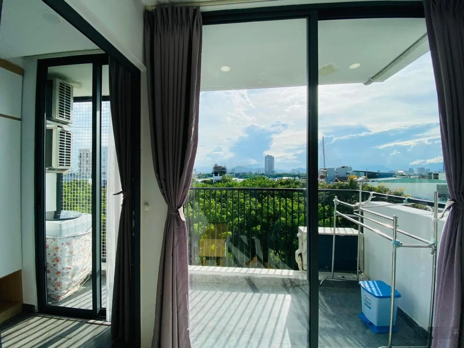 Chào bán toà căn hộ vip nhất sông Hàn 131.2m2, 8 tầng 20 phòng, doanh thu 130 triệu/tháng