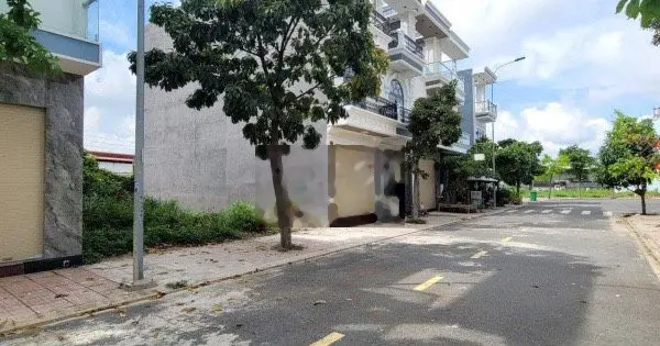 Cô Nga cần sang lô 108m2 tại Long Thành, 790tr sổ sẵn công chứng