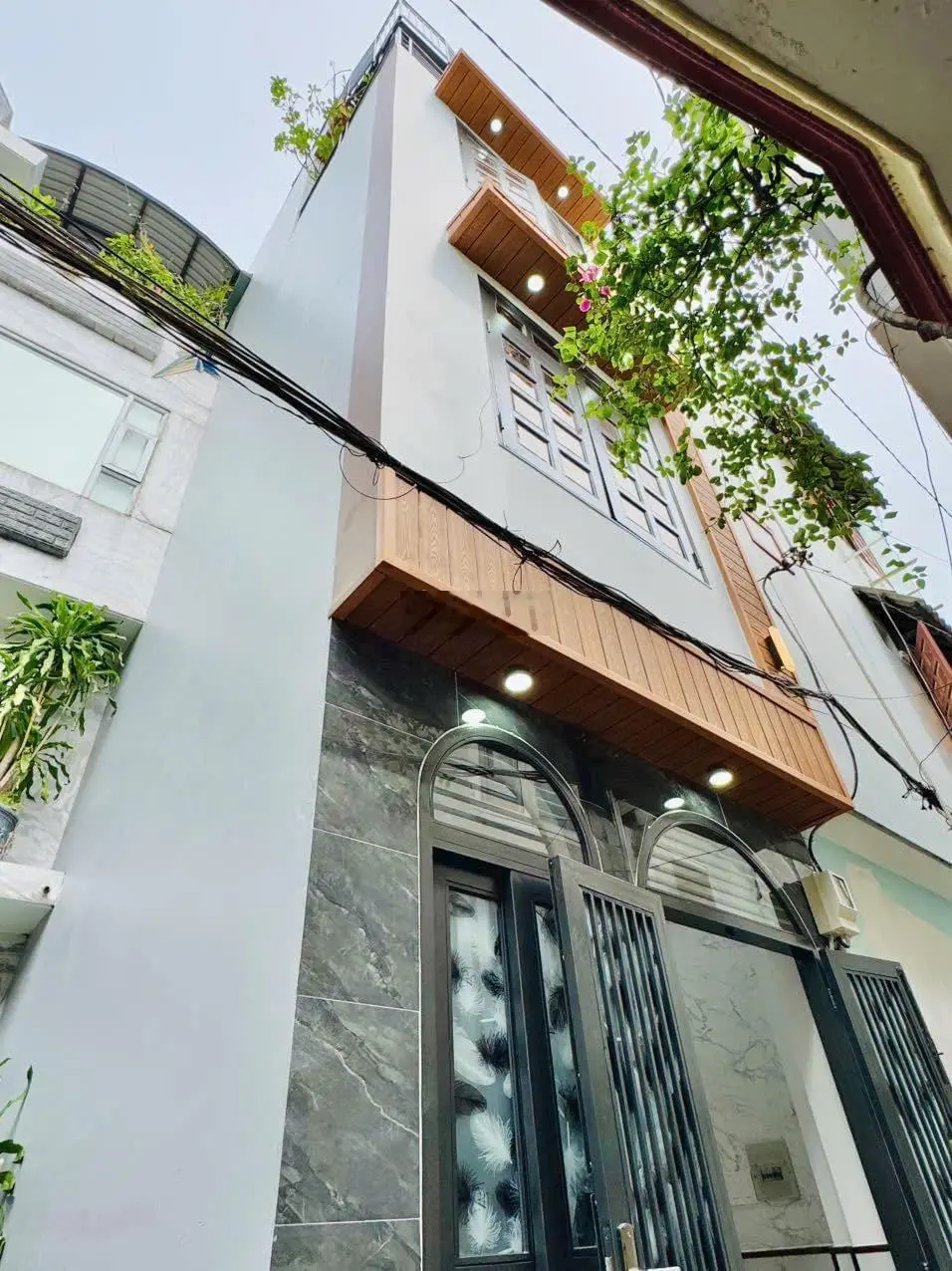 Chuyển công tác bán nhà đường 6m Đinh Tiên Hoàng, Q1, Giá 3tỷ6/ 68,2m2 cho thuê 28tr gần ĐH Y Dược