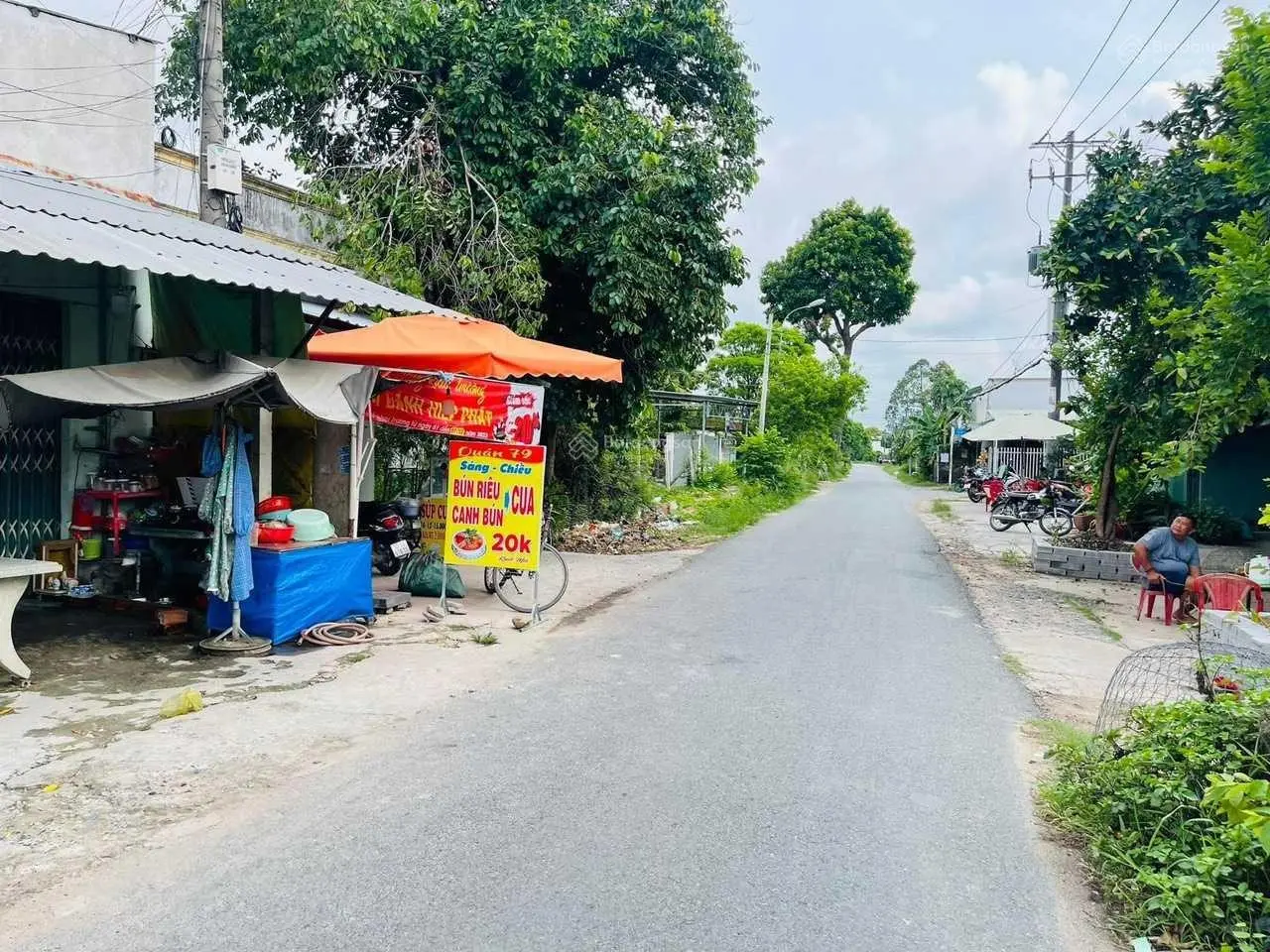 Chủ ngộp cần bán nhà và dãy nhà trọ