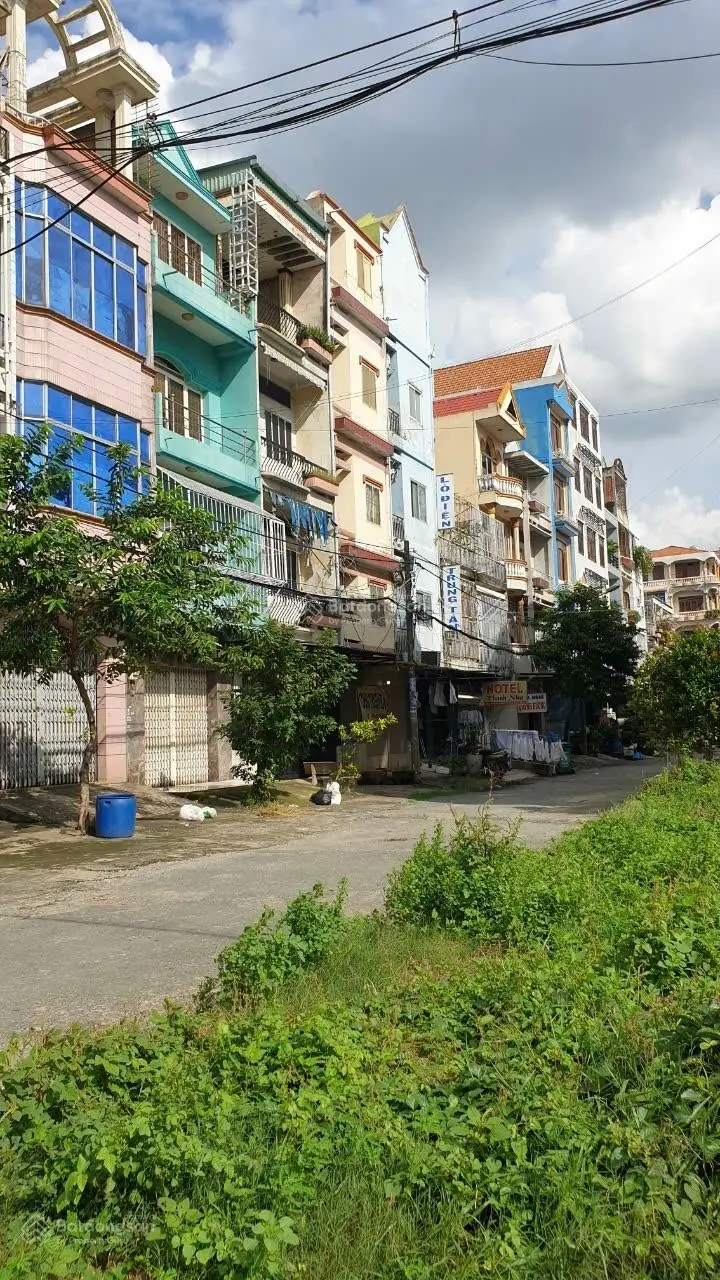 Đất thổ cư 02 MT trước sau DT: 4 x 20m khu Cư Xá Bà Điểm gần Bến Xe An Sương