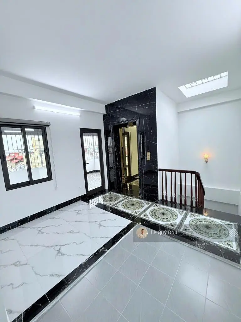 Nhà đẹp Phúc Lợi lô góc 60m2 Thang máy Oto vào nhà Sở hữu ngay chỉ với 9 tỷ!