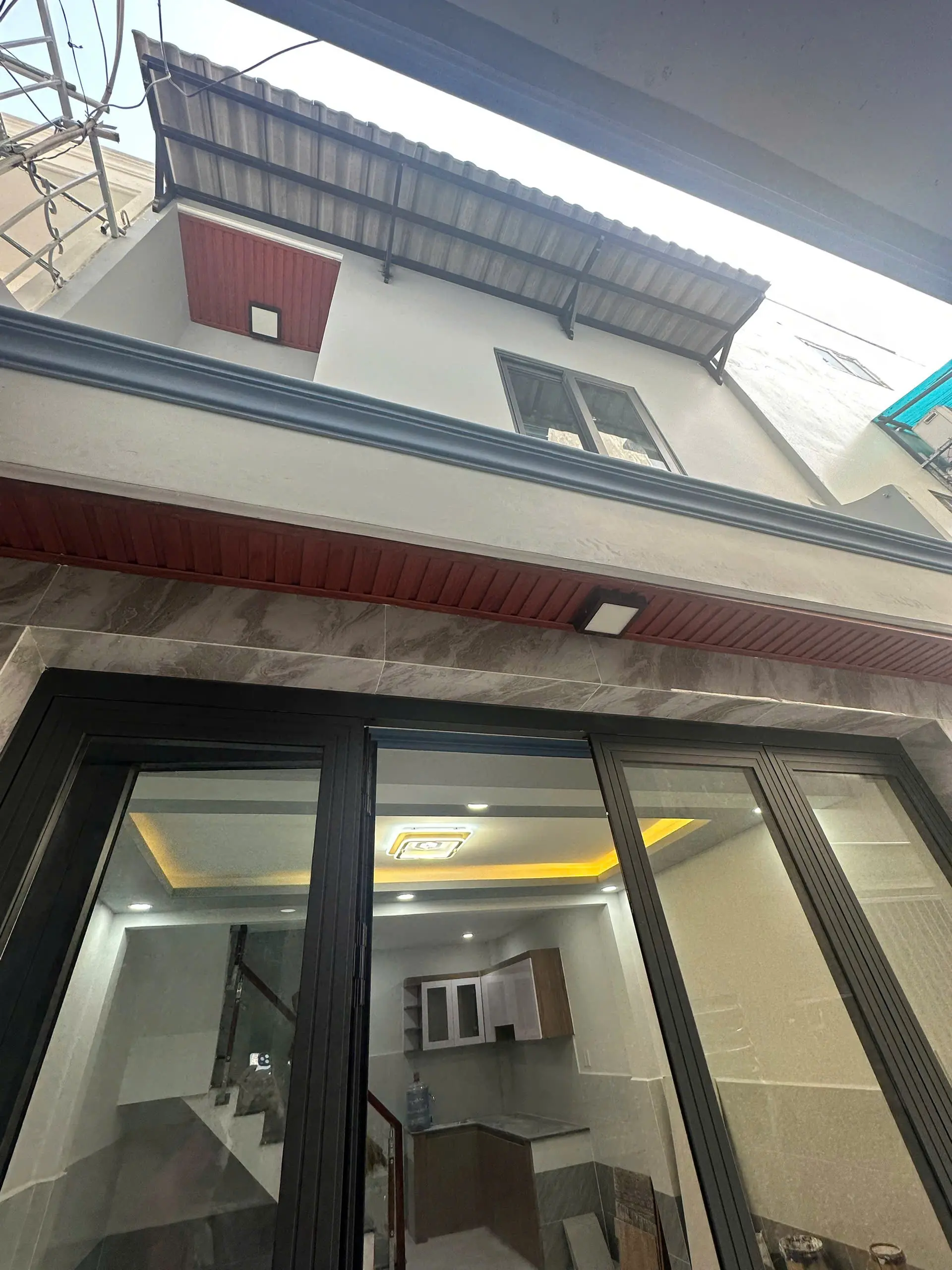 Nhà sổ hồng riêng ! Hẻm 160 Nguyễn Văn Quỳ l P.Phú Thuận l Quận 7. DT : 5m x 8m l Giá : 2,68 tỷ TL