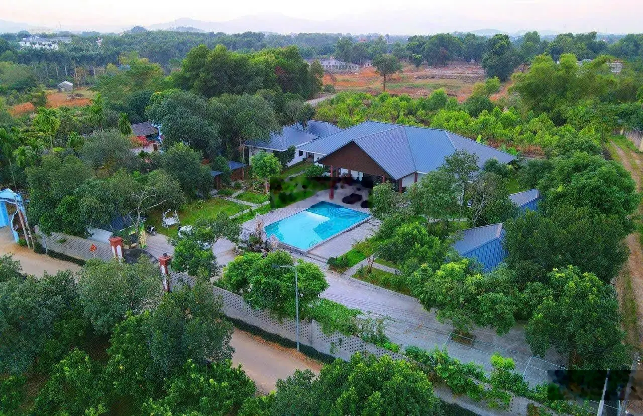 Bán villa dòng tiền siêu đẹp 2296m2 tại xã cổ đông,view đẹp, giá tốt. đang vận hành tốt