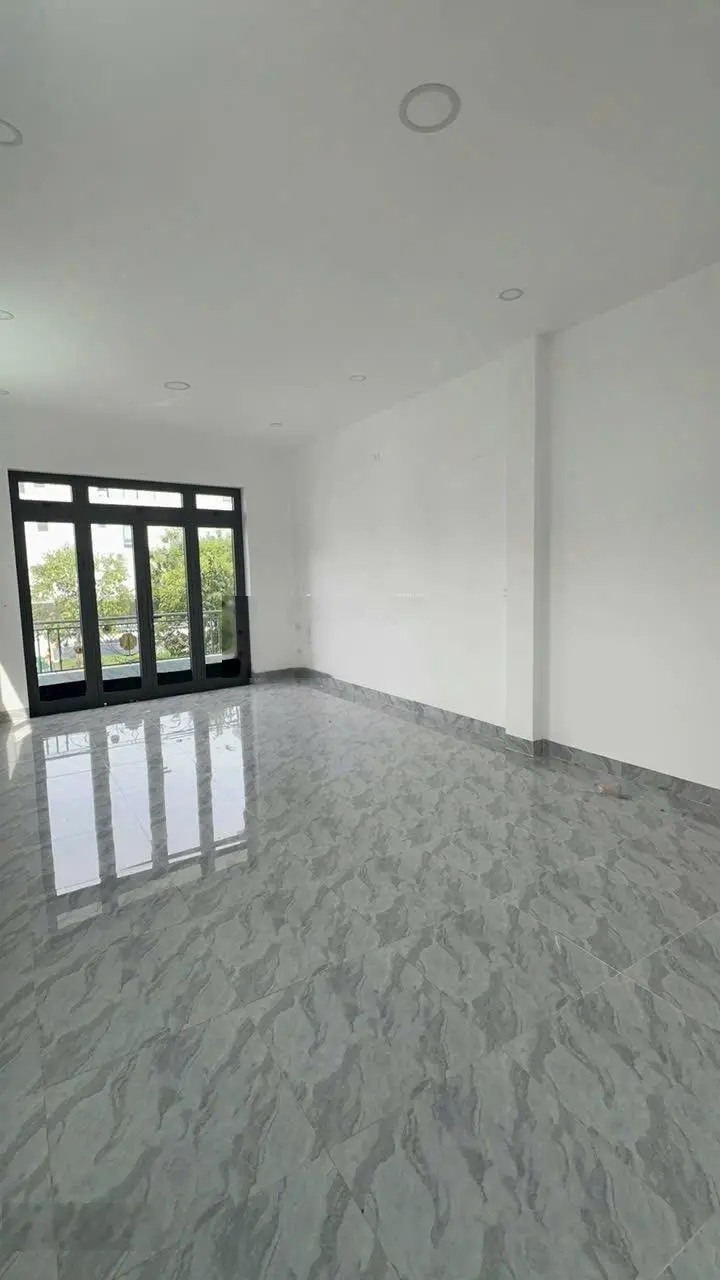 Bán nhà 2 mặt tiền trước sau đường Mê Linh, phường Tân Tiến, tp. Nha Trang ( gần NTMK)