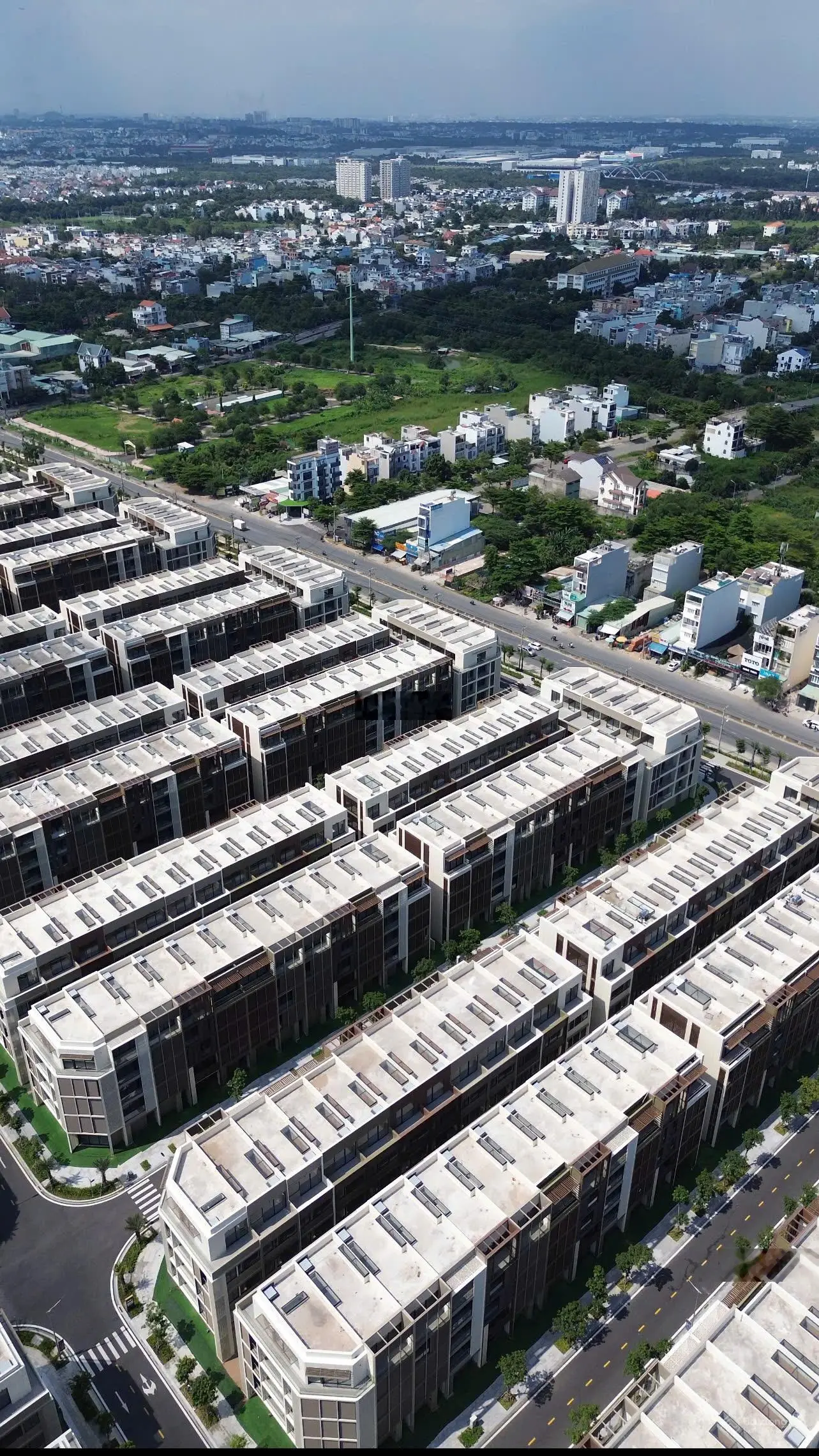 Mặt tiềnĐỗ Xuân Hợp nền duy nhất 125m2 Hoàng Anh Minh Tuấn đối diện Global City , giá 250tr/m2