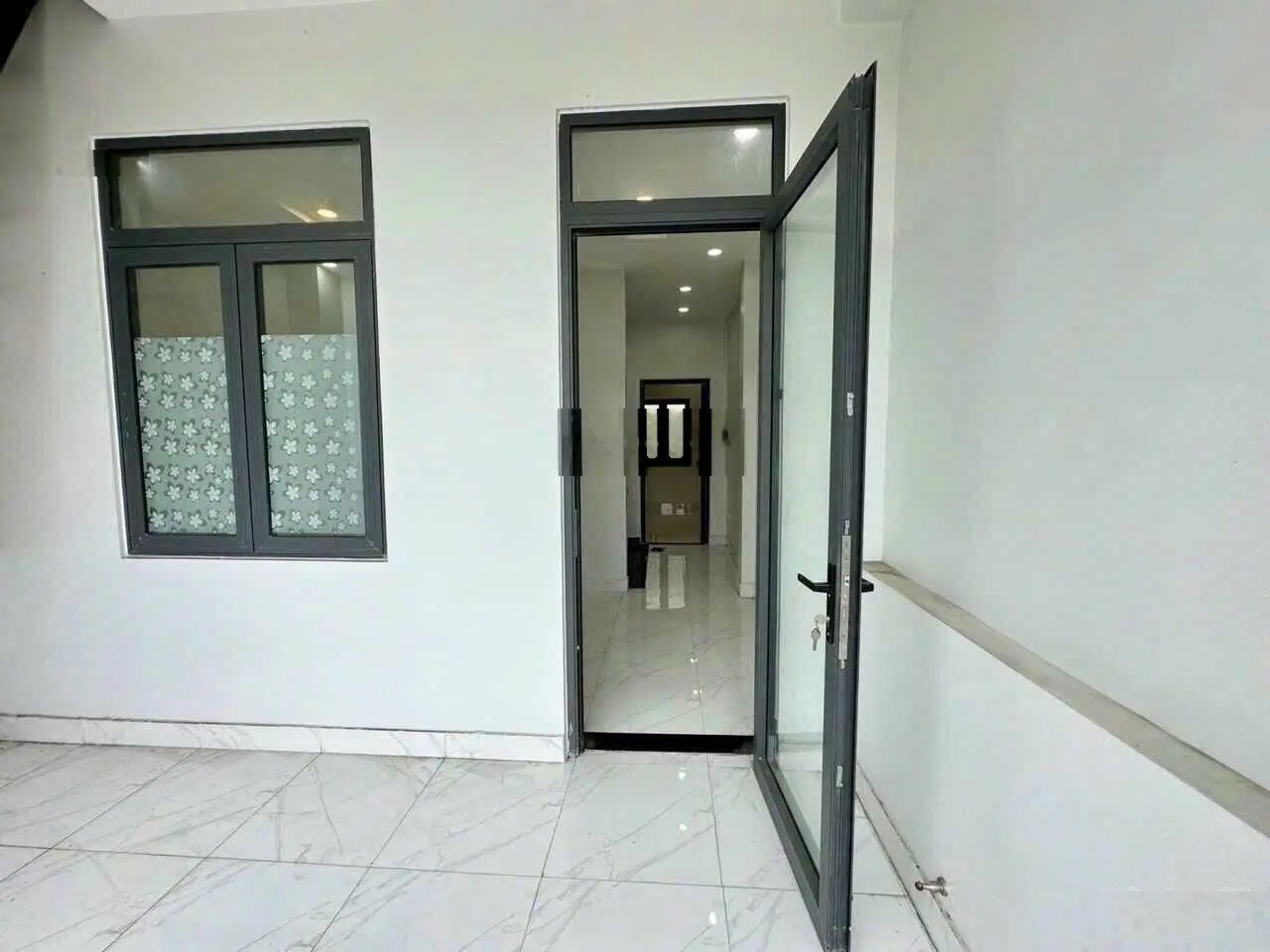 SIÊU HIẾM - NHÀ 3 TẦNG NGANG GẦN 5M MẶT TIỀN KINH DOANH NGAY KHA VẠN CÂN GIÁ TỐT NHỈNH 8 TỶ
