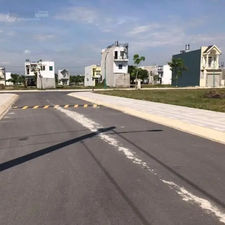 Chính Chủ sang gấp KDC Lan Anh 2 , BRVT , Giá 650/100m2, SHR, XDTD,ngay Bệnh viện . LH: 0907 631 ***