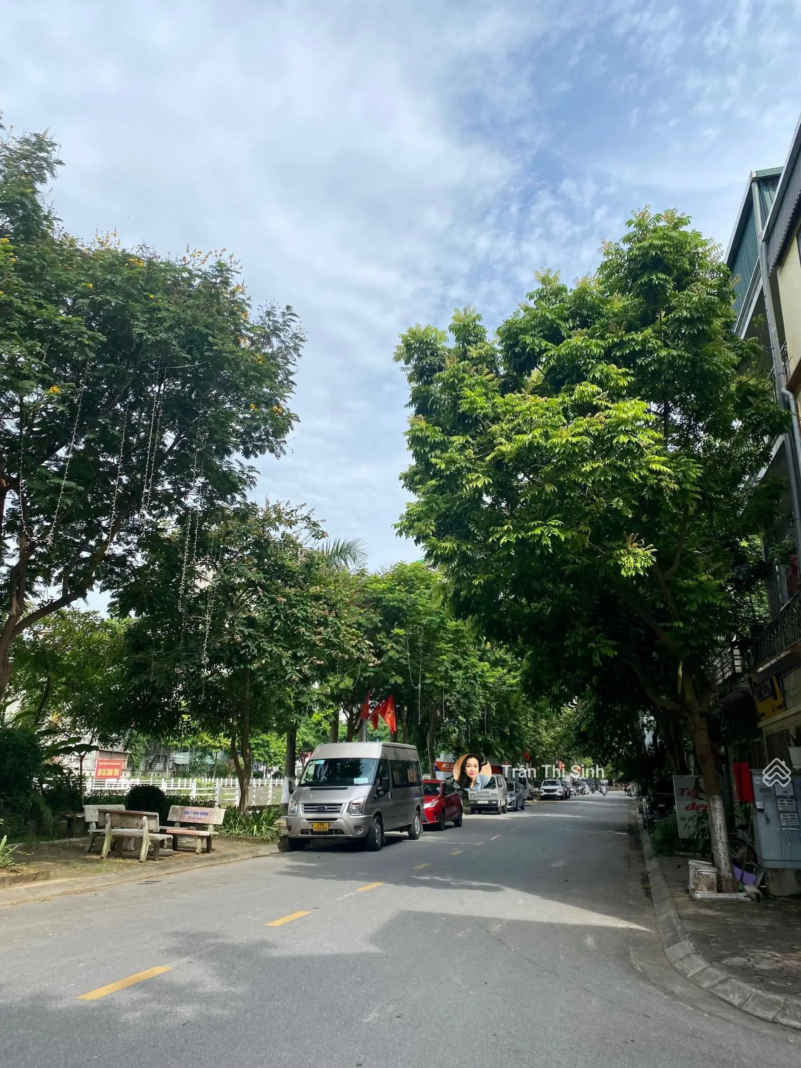 Ô tô tránh, 1 nhà ra phố, kinh doanh bán đất Giang Biên tặng nhà có dòng tiền DT 120m2 nhỉnh 10 tỷ