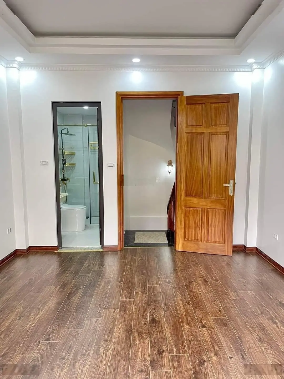 Bán nhà Phương Canh Từ Liêm - 36m2-3PN+5 tầng - 4WC - full nội thất - 3,6m MT - ngõ rộng 3m - oto