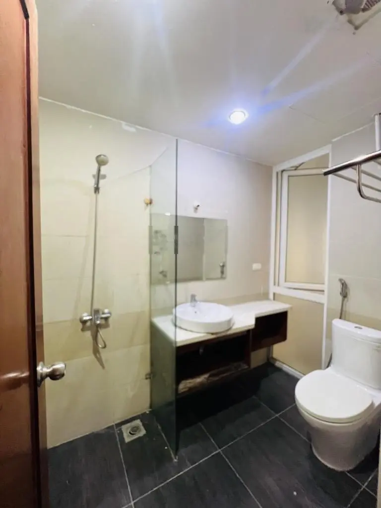 Bán nhà Kim Giang 35m2 5 tầng 5.9 tỷ