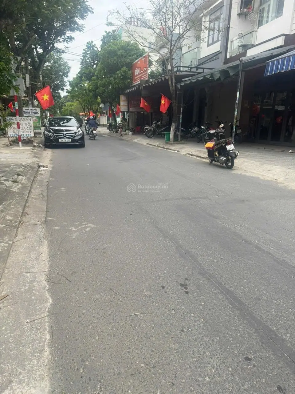 Bán nhà 2 tầng đường 7.5m - Lương Thúc Kỳ kẹp cống - sát biển Sơn Thuỷ - giá siêu đầu tư