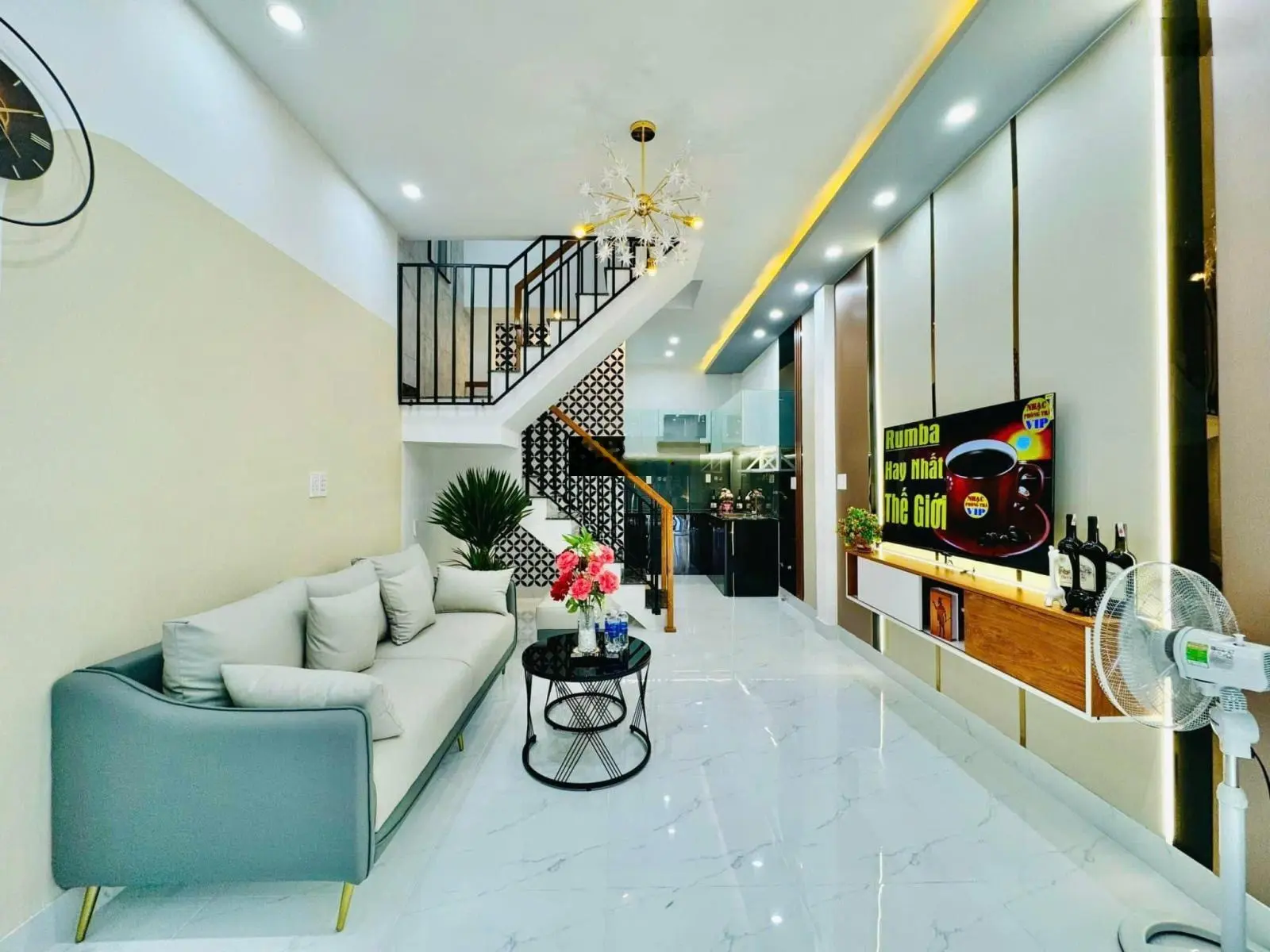 Cần bán gấp nhà Dĩ An,sổ hồng riêng,800tr/100m2 Đ.Trịnh Hoài Đức gần ngay ký túc xá khu B-đại họcQG