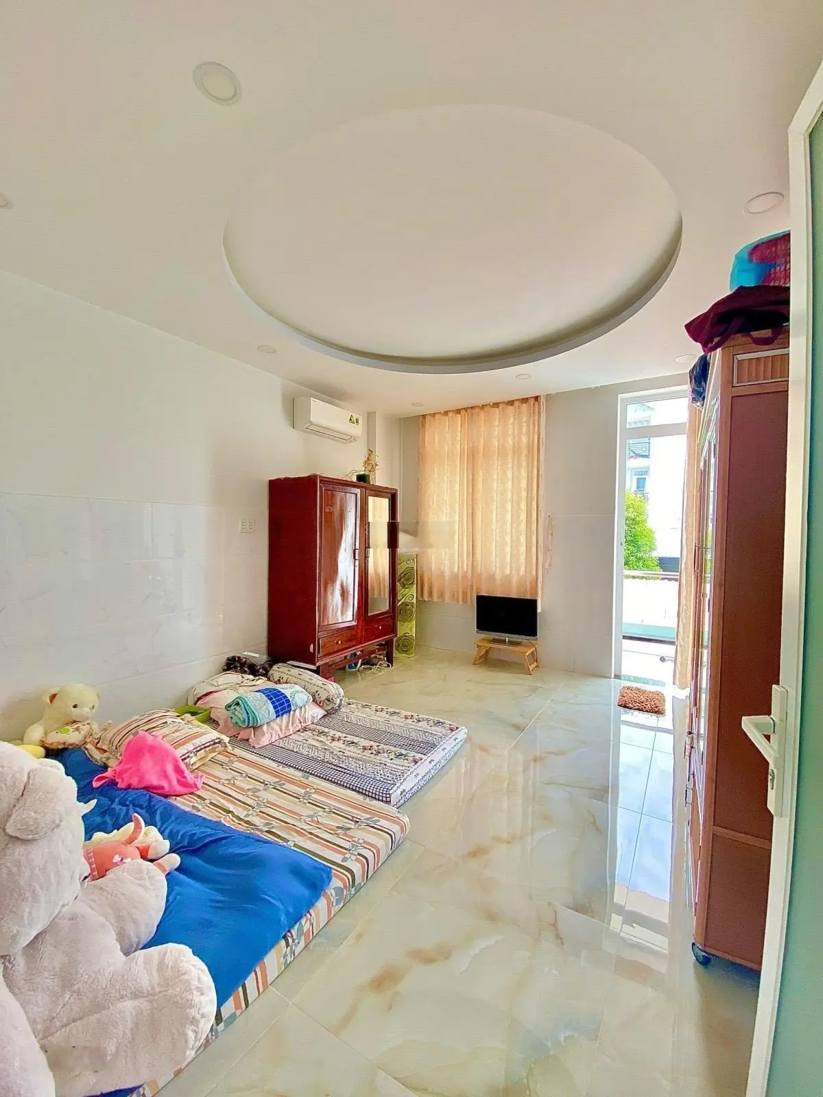 Mặt tiền kinh doanh - 11 tỷ 9 - đường 12m - nhà 3 tầng - 3PN -82m2( 4,1m x 20m )- Phường Phước Bình