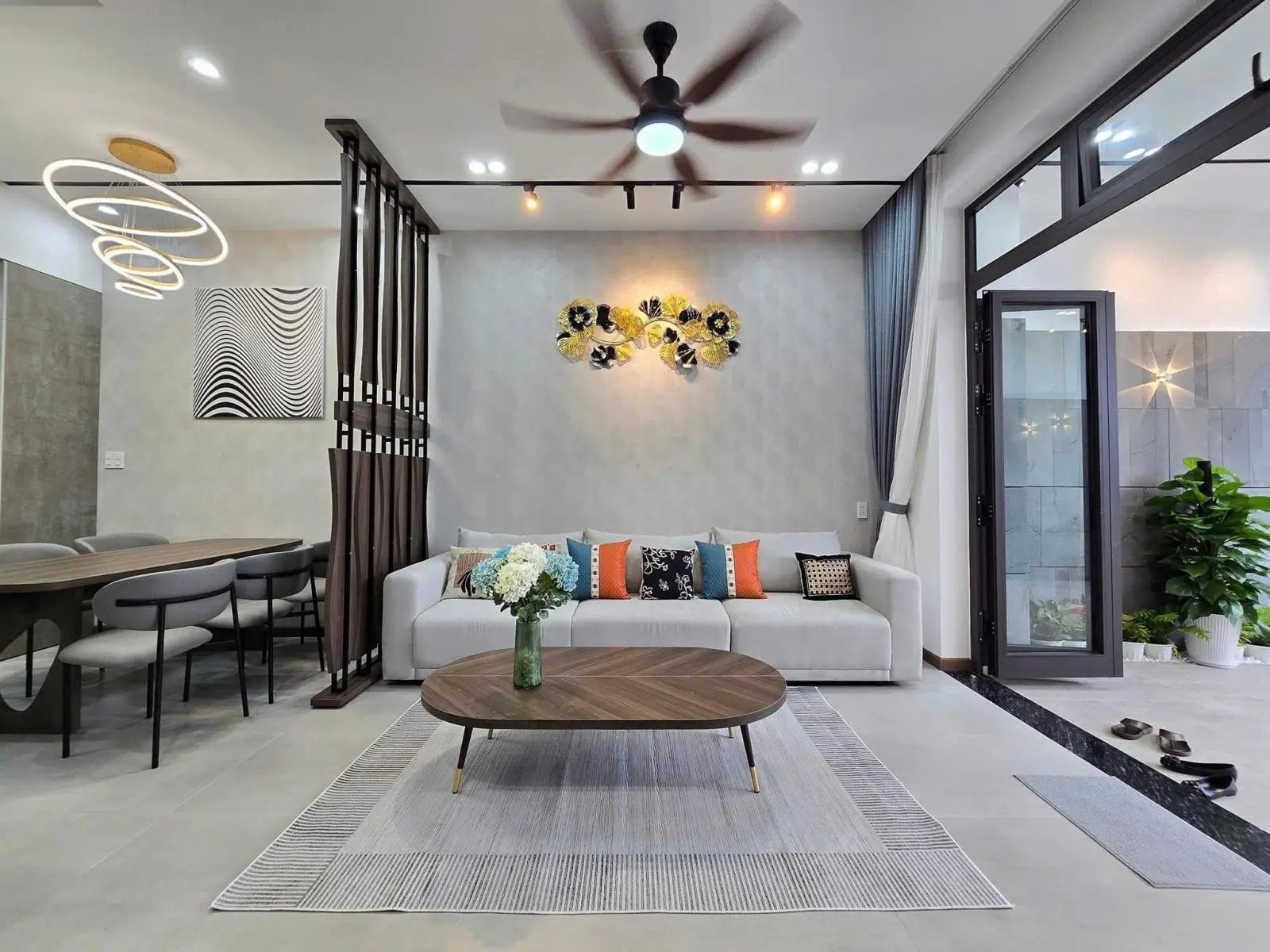 Chủ kẹt tiền bán gấp nhà 100m2 giá sốc chỉ 920tr gần chợ Hưng Long Bình Chánh 1T1L 3PN2WC,SHR