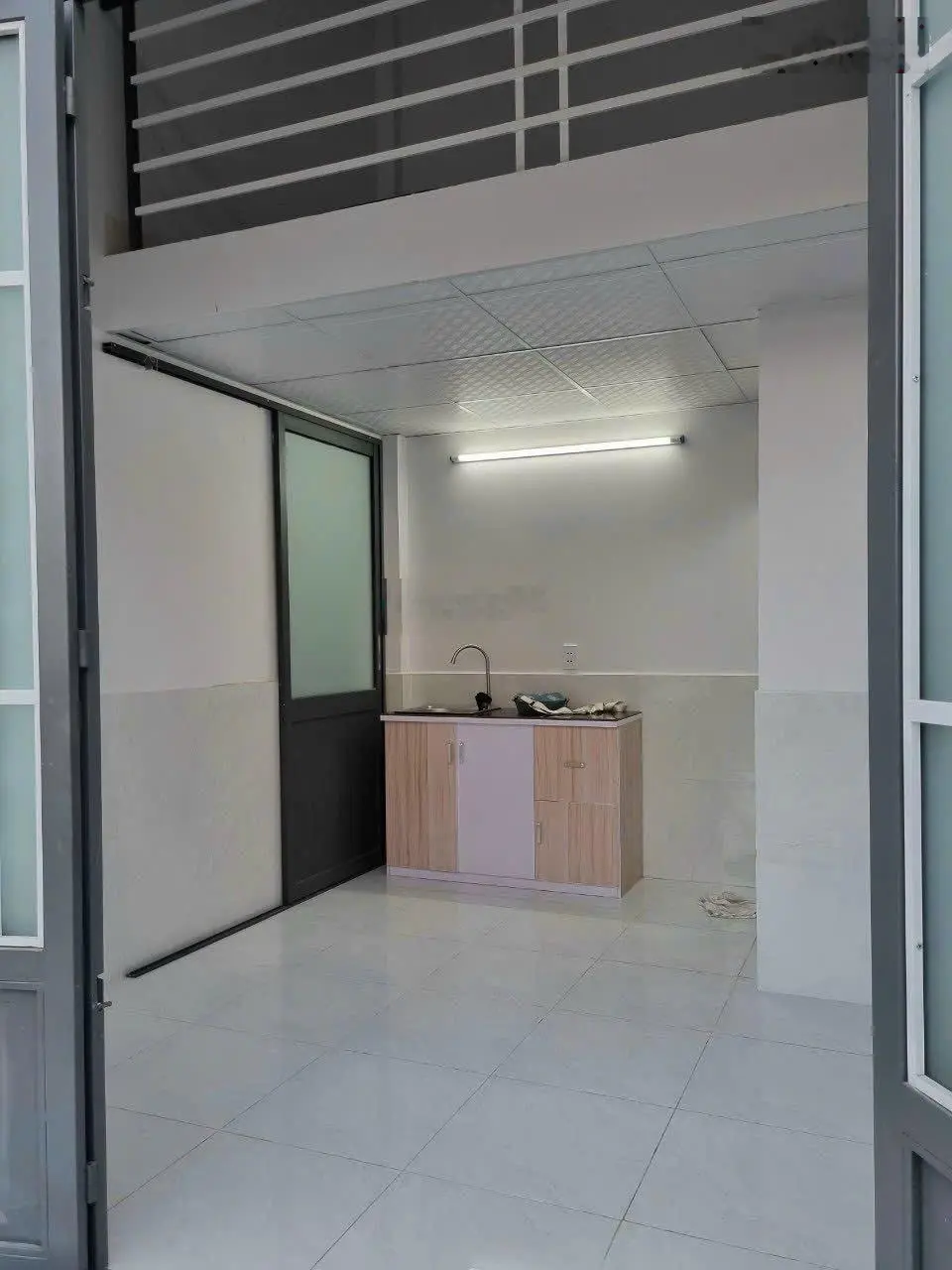 Bán dãy trọ Nguyễn Bình - DT 5.2x15,75m - 4 phòng thu nhập 11tr6/th - Cách Lotte Mart Q7 Tầm 8,5Km