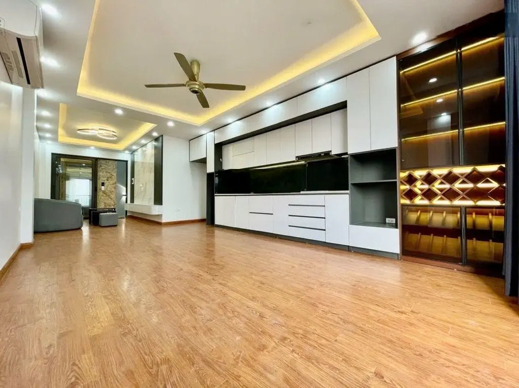 Bán NP mặt phố Phúc Đam, 17,5 tỷ, 60m2, 5PN, 5WC, pháp lý đầy đủ, đẹp, nhiều tiện ích
