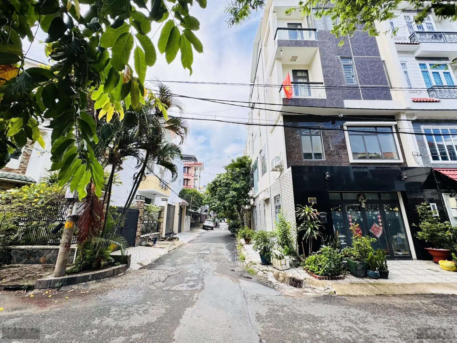 Bán Nhà 6 Tầng Có Thang Máy Hiệp Bình Chánh, Gần Gigamall Phạm Văn Đồng, Đường xe tải thông.