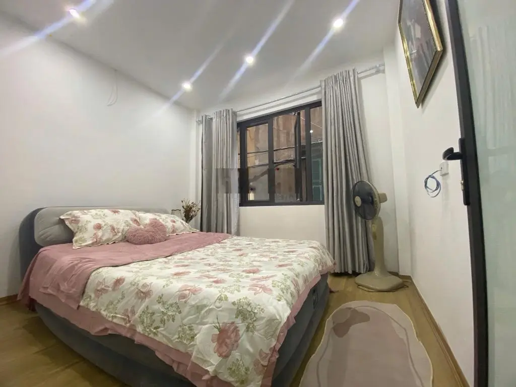 Nhà phố Vũ Trọng Phụng, 4 tầng - 4 pn. Nội thất đầy đủ, 2 thoáng 50m ra Phố. 0984 596 *** em Nhân