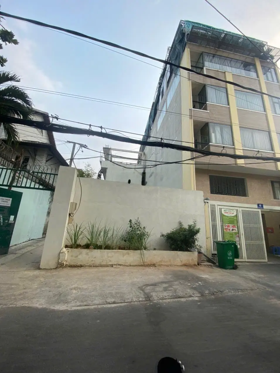 Đầu tư - đất xây biệt thự hoạc tòa nhà - ngay trần não - 299m2 - chỉ 120 triệu/m2