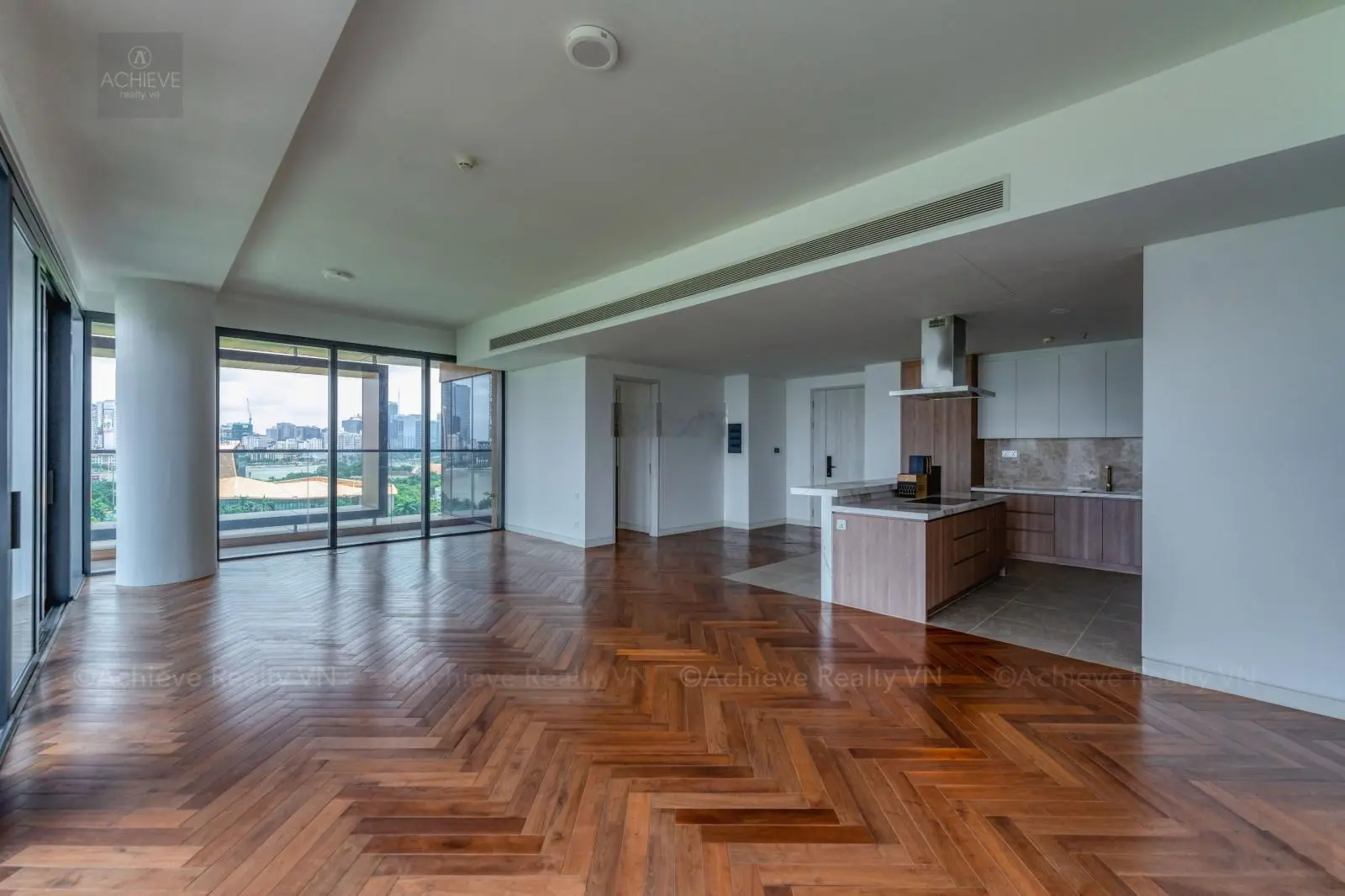 Cập nhật các căn hộ đặc biệt, siêu hiếm 4 PN - duplex-penthouse đang bán. LH: 0708 899 *** Hoàng Phú