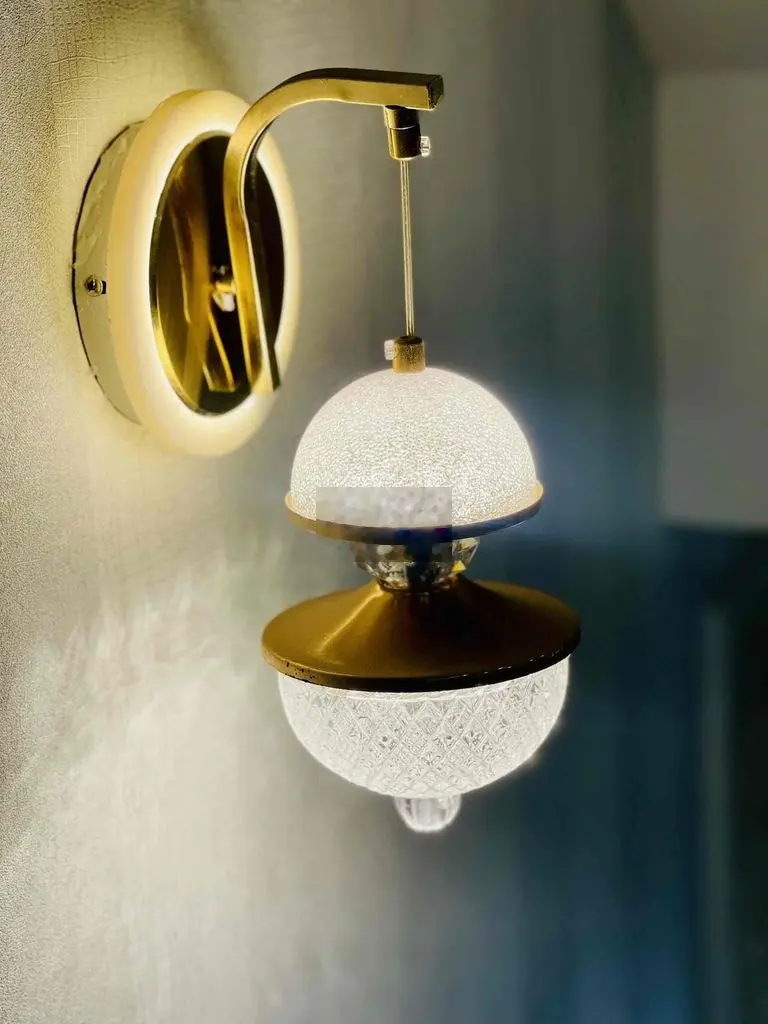 Nhà quận 11 bán giá rẻ 8 tỷ. 4.5 lầu, Nhà đẹp sạch sân rộng xe hơi SHR