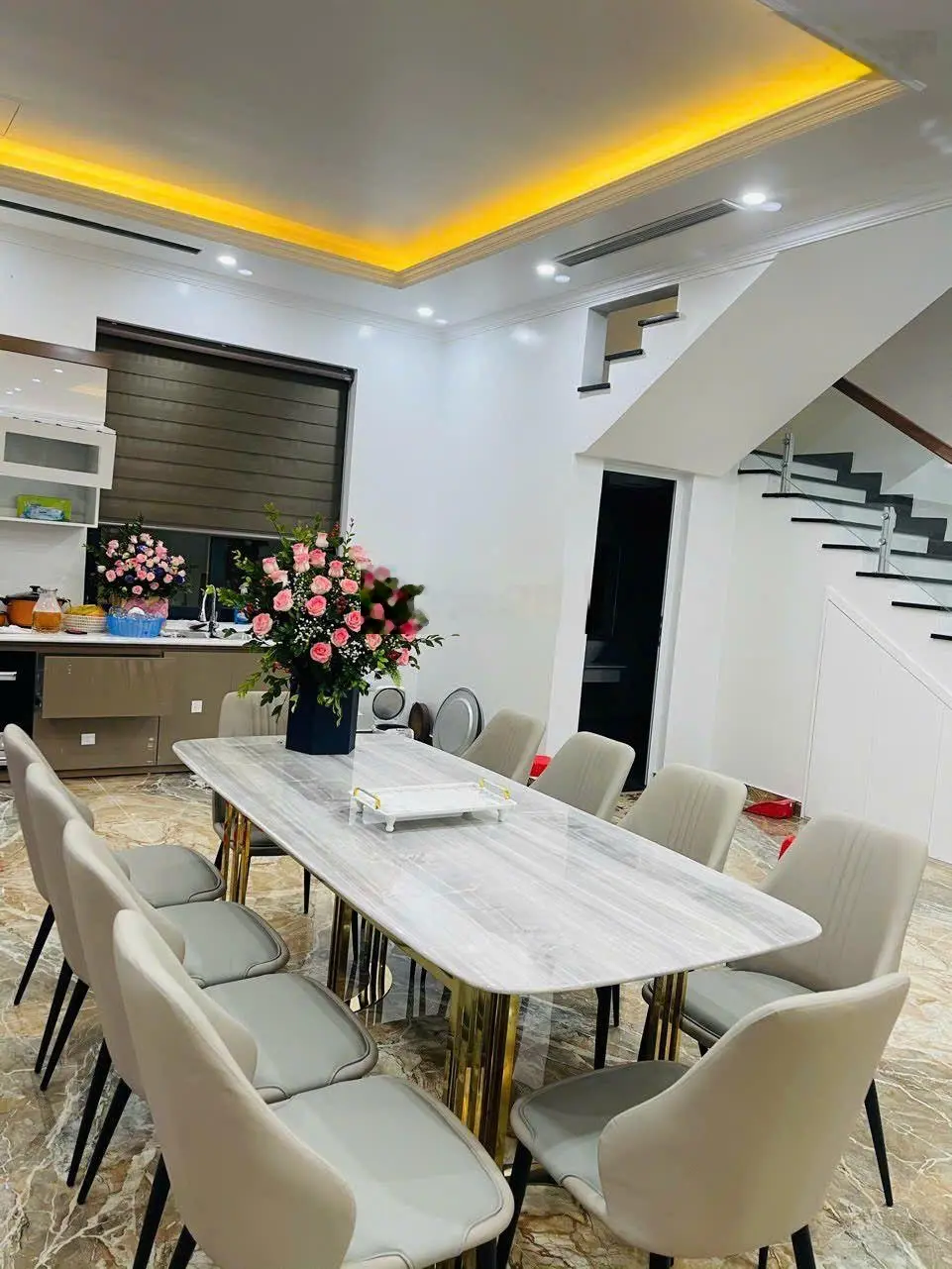 Bán căn biệt thự DT 240 M Làng Việt Kiều Quốc Tế Vĩnh Niệm Lê Chân HP