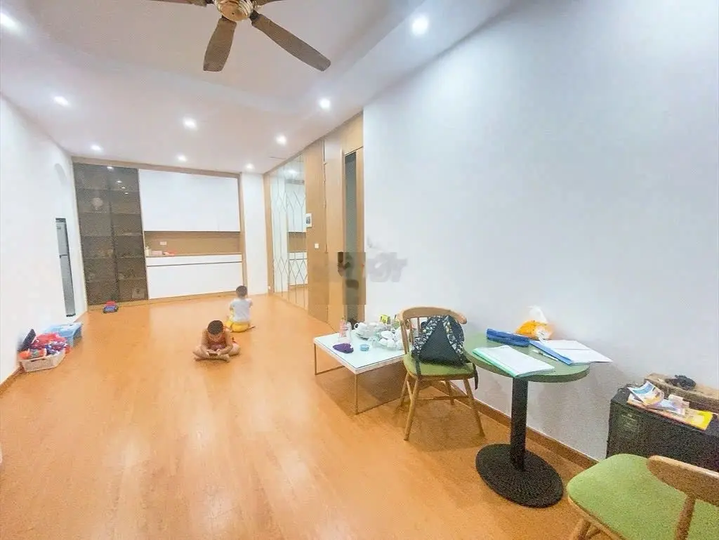 Bán cc 2 ngủ mỹ đình – 77m– full nội thất – view mặt phố - giá 4.4 tỷ