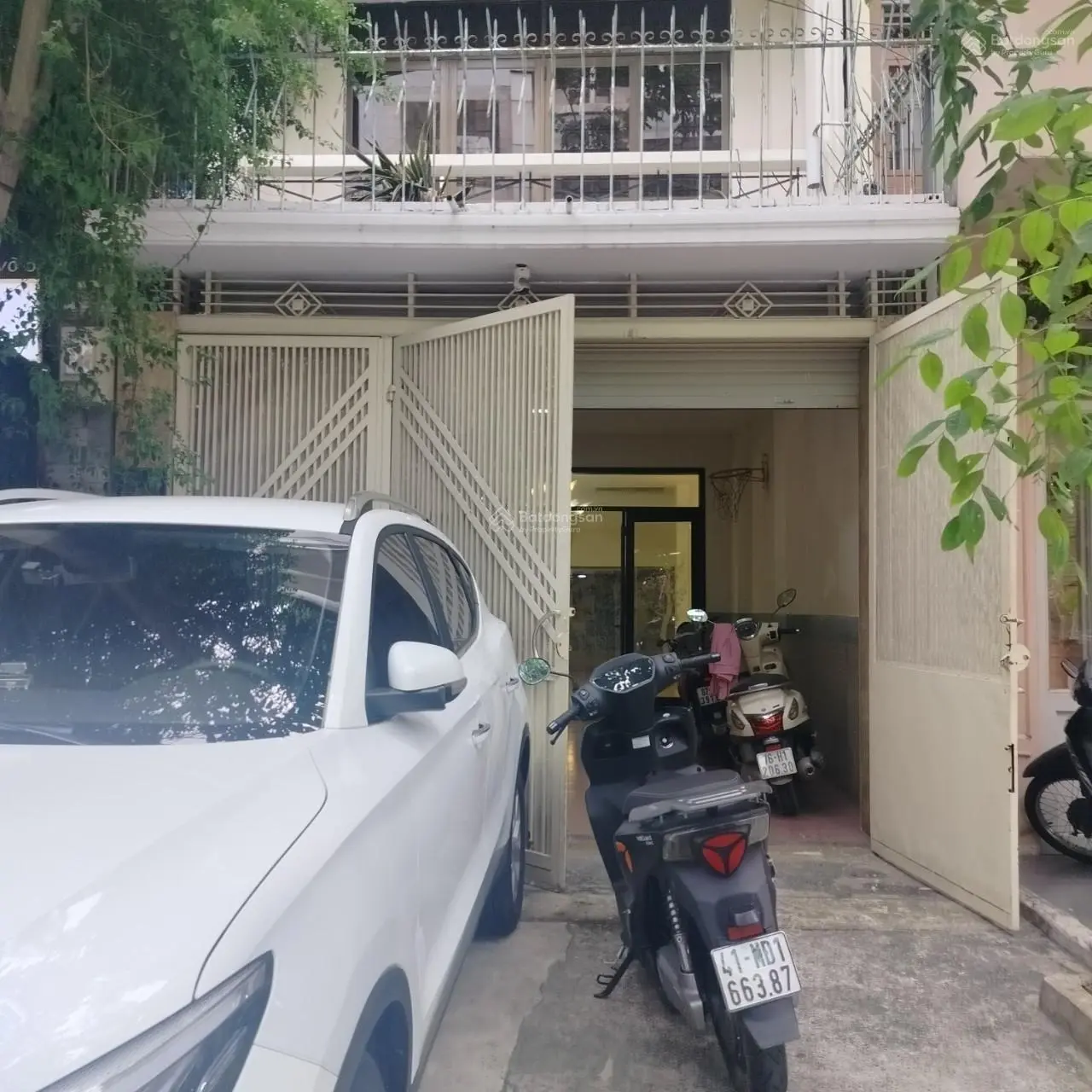 Gia Đình cần tiền bán gấp nhà MT Võ Oanh bán nhà D3 Bình Thạnh DT: 5*20 3 tầng HĐT 45tr giá 23.7 tỷ