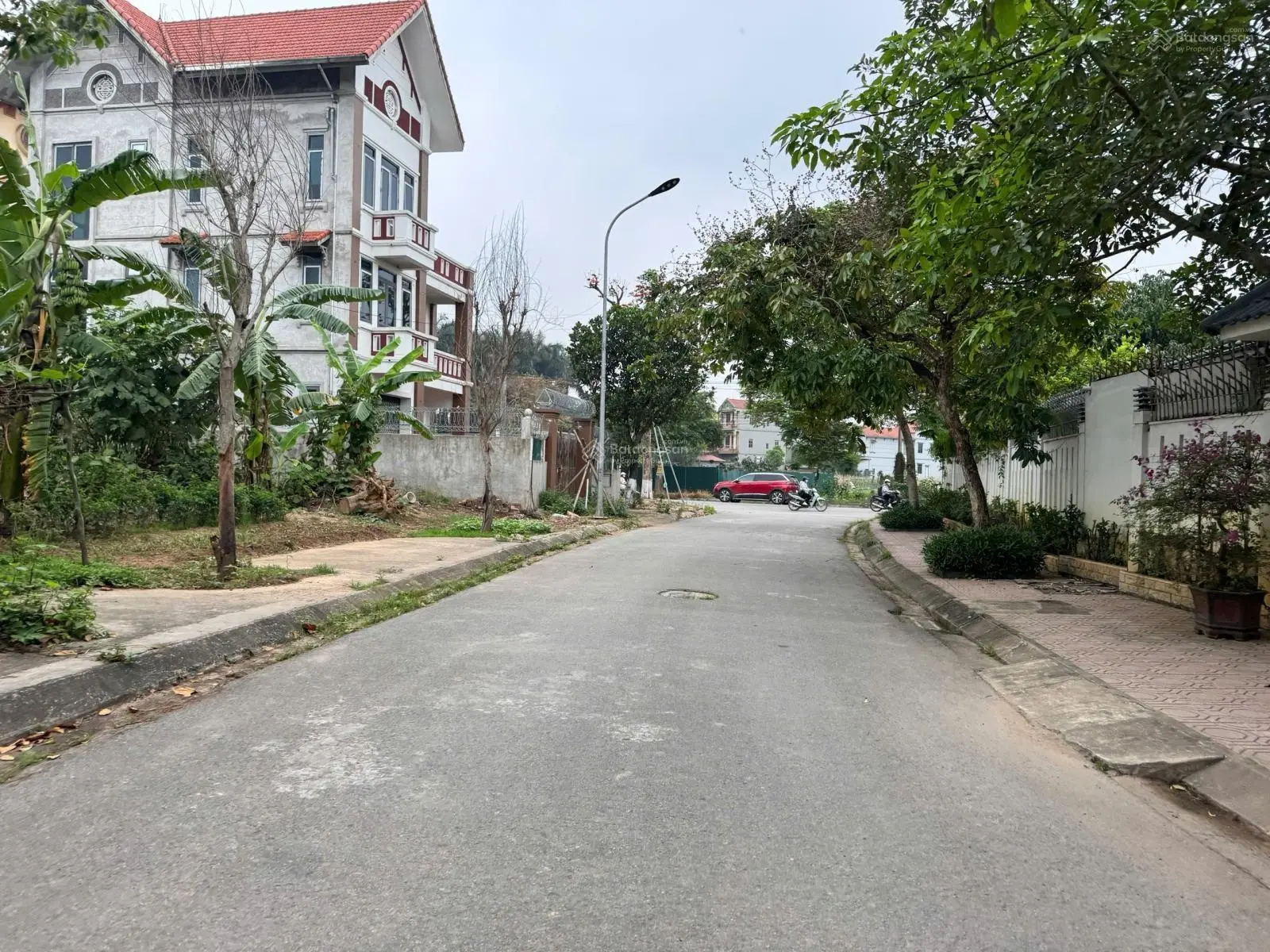 Bán nhà biệt thự đã hoàn thiện xong, KĐT Hà Phong, Mê Linh 300m2, MT 15m sổ đỏ,đt 0982691131