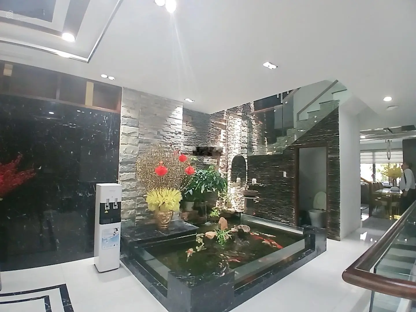 Bán nhà mặt tiền 4 tầng - 110m2 (5 x 22)m - giá chỉ 15,9 tỷ bớt lộc - mua về ở ngay vip