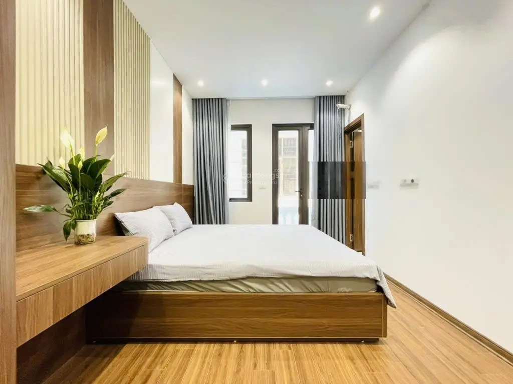 Siêu phẩm Văn Chương, kinh doanh, ô tô tránh 20m, thang máy, hai thoáng DT: 24.8/26m2, 5T, 7.93 tỷ
