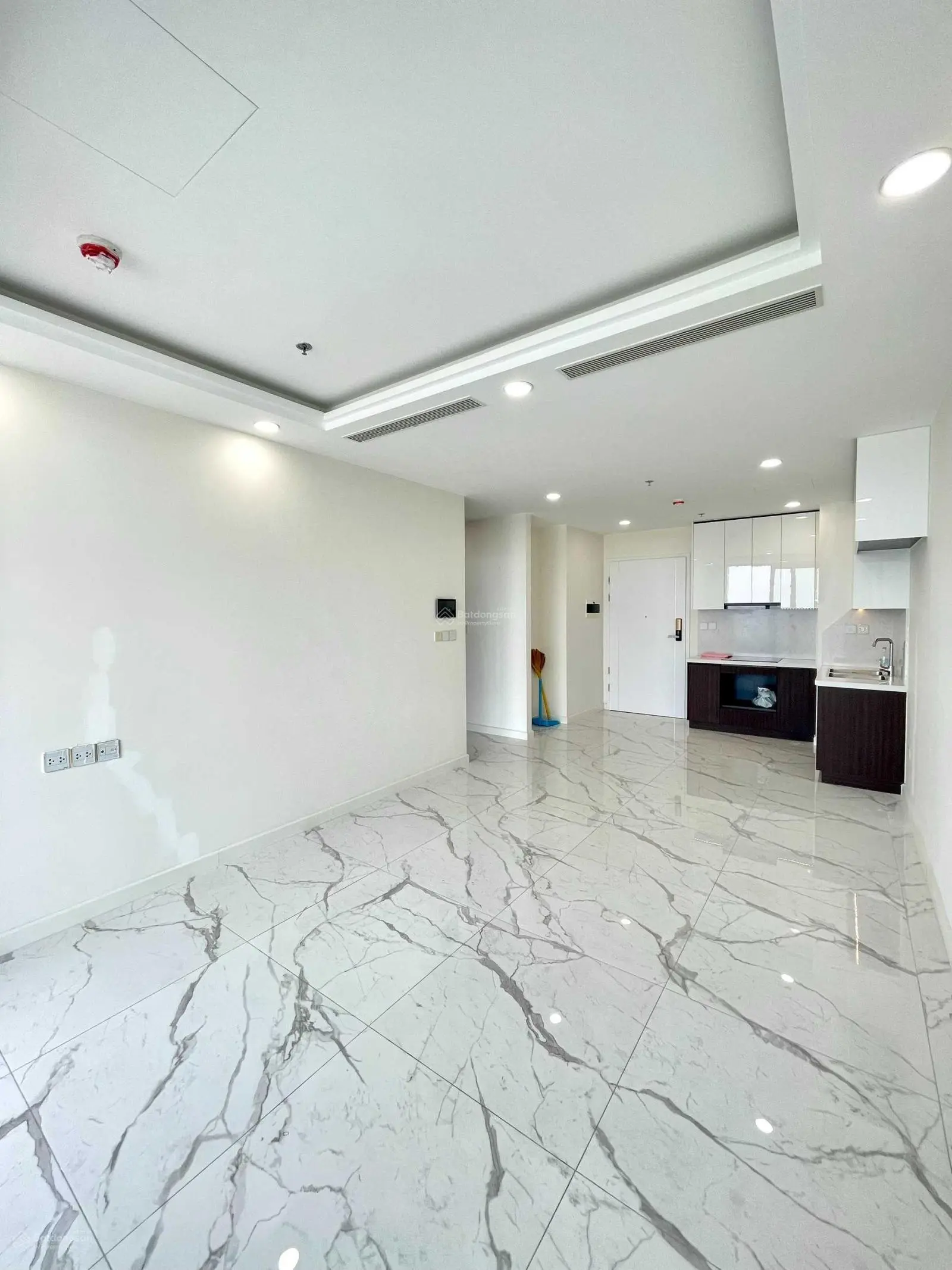 Bán gấp căn hộ Sunshine sở hữu vĩnh viễn có thể bán cho người nước ngoài hoặc người Việt giá: 4.2tỷ
