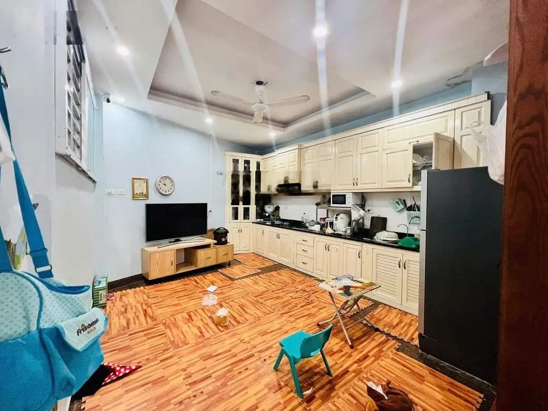 Bán nhà lô góc Phú Đô - Nam Từ Liêm 50m2, Ô tô vào nhà, KD đỉnh. Giá 9.5 tỷ