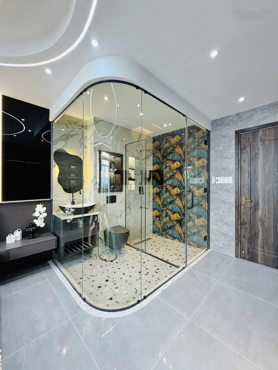 Chú Minh cần bán GẤP nhà hẻm 5m Nguyễn Thị Diệu, Q3, 68m2, 4 tỷ390, sẵn sổ hồng, có hđ thuê 20tr/th