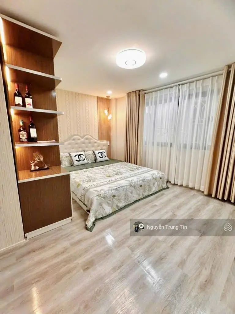 Siêu phẩm giá rẻ quận 3 - Nhỉnh 4 tỷ - Lê Văn Sỹ - 3 tầng - Tặng full nội thất