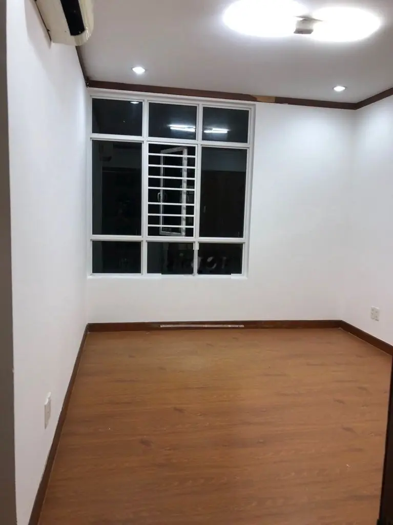 Cần Bán CHCC Giai VIệt 856 Tạ Quang Bửu, DT115m2, 2PN, 2WC,Giá 3.750tỷ