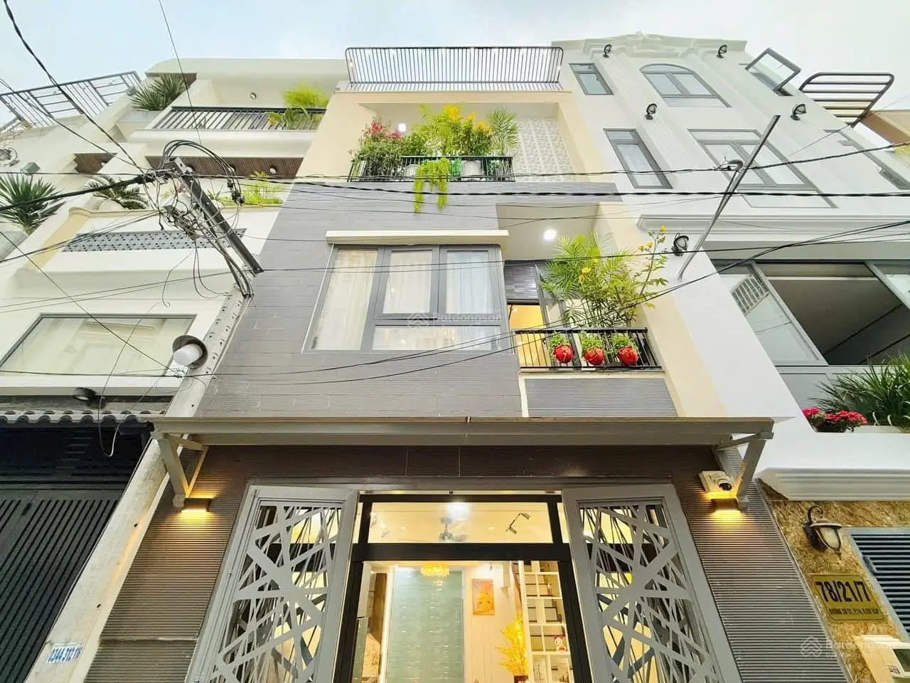 Bán nhà riêng 4PN, 4WC, 56m2, tại Lãnh Binh Thăng, Phường 8, Quận 11, TP.HCM