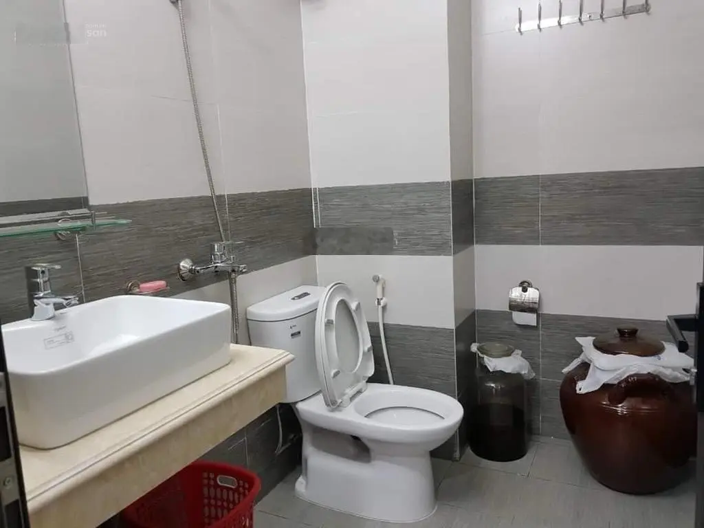 Bán nhà lô góc 43m2 x 5 tầng Cổ Linh đối diện Aeon Mall ô tô vào nhà ngõ thông kinh doanh tốt