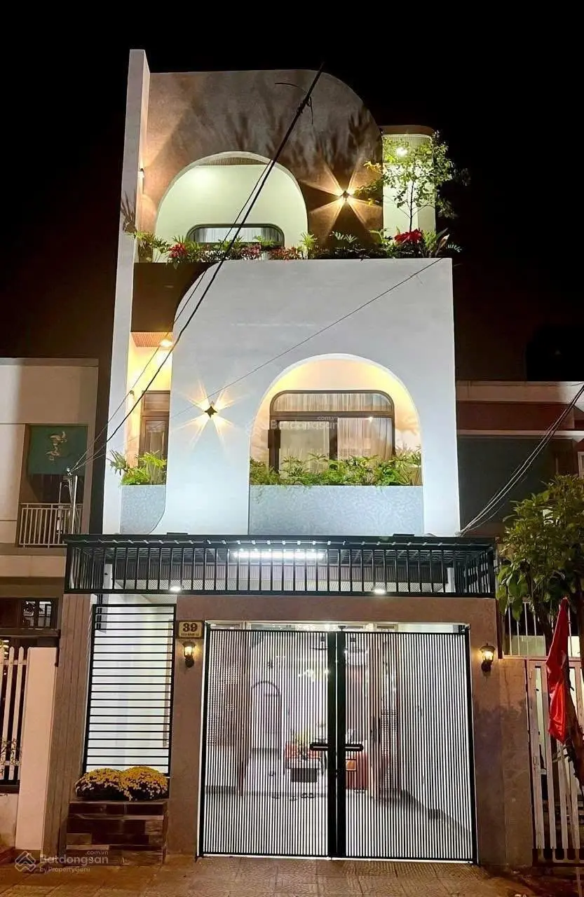 bán nhà 3 tầng mới đẹp bàu năng thanh khê gần biển