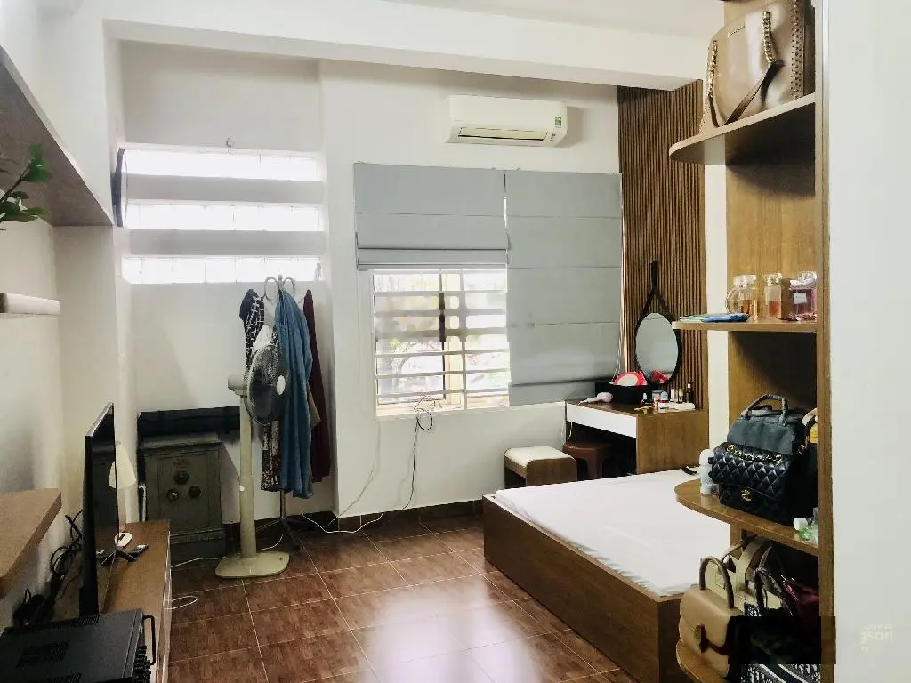 Bán nhà hồ tùng mậu, vỉa hè ô tô view hồ - ô chờ thang máy, 74,1 m2, giá 18 tỷ