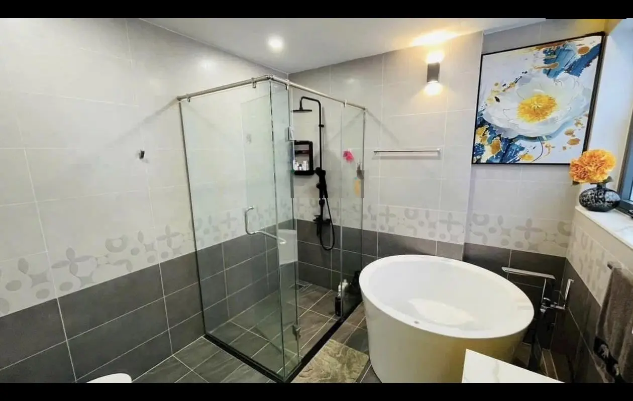 Bán căn nhà biệt thự 17 tỷ, 4 tầng, Góc Khu Đô Thị Hà Quang 2, Nha Trang. LH 0789111058