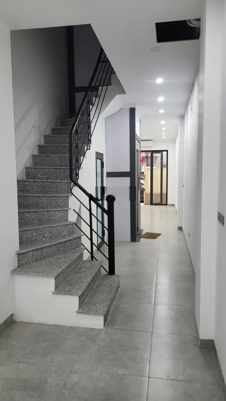 Bán gấp nhà riêng phố Nguyễn Tuân 65m2 6T chỉ 15,8 tỷ thang máy full nội thất ôtô dừng đỗ ngày đêm