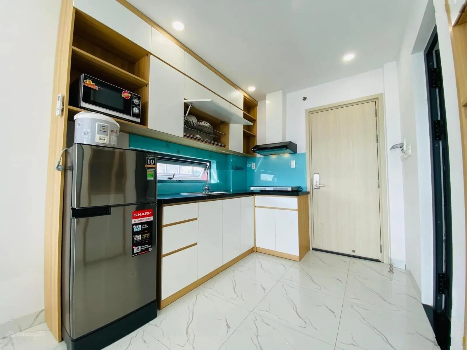 Chào bán toà căn hộ vip nhất sông Hàn 131.2m2, 8 tầng 20 phòng, doanh thu 130 triệu/tháng