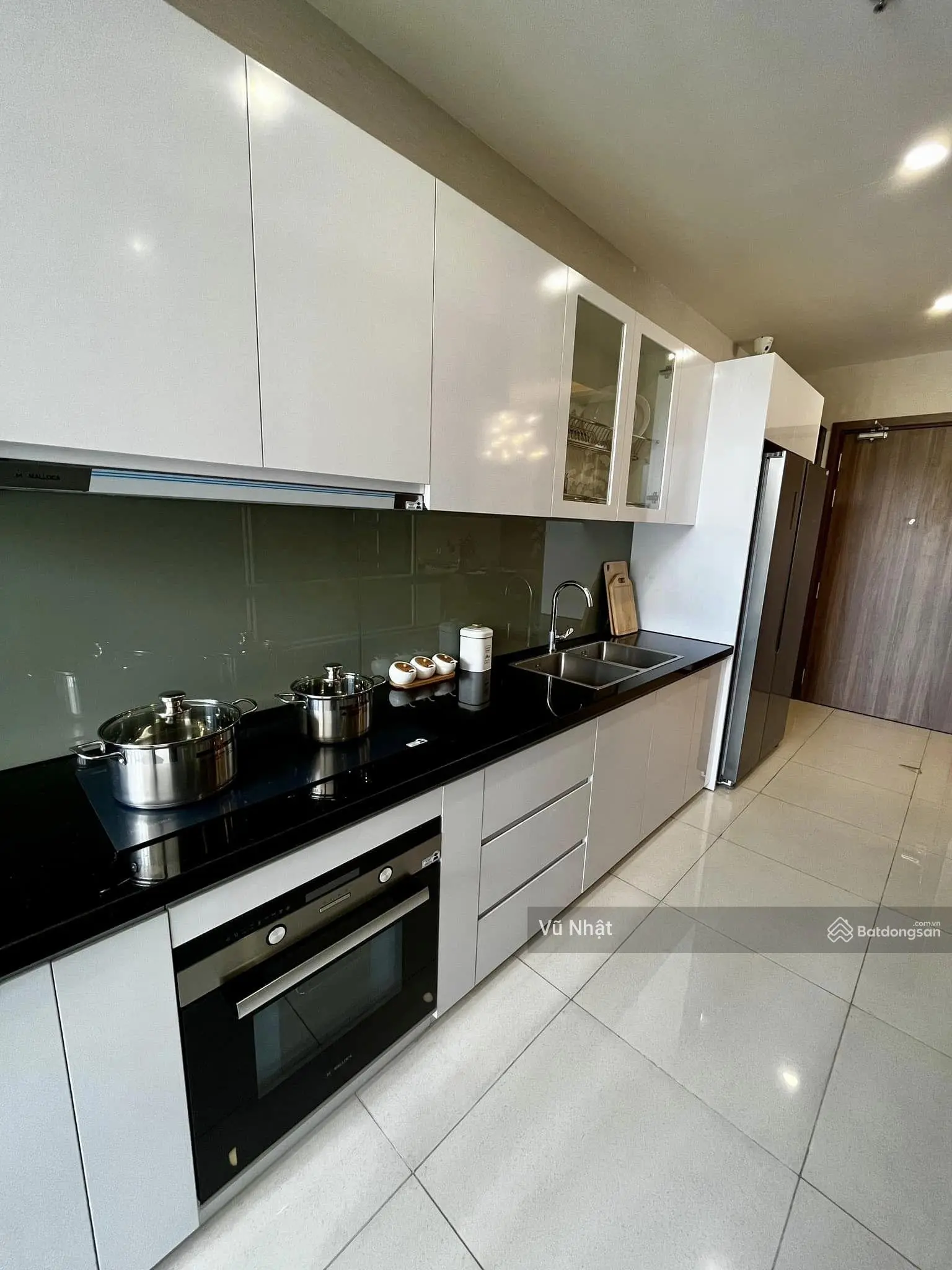 CH chính chủ 2PN diện tích 107 m2 cần bán tại quận 10 - CC Hà Đô