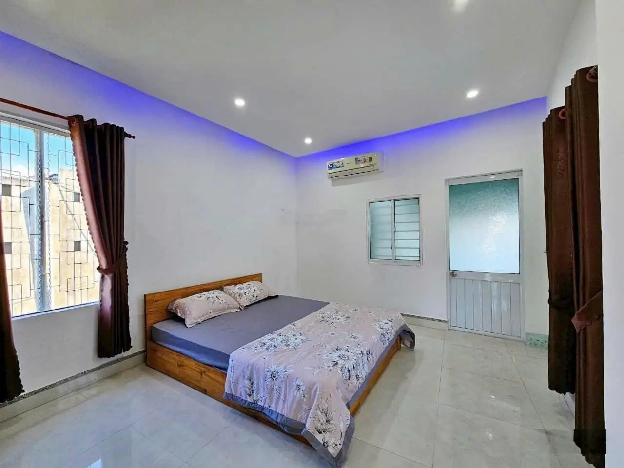 Bán nhà trên đường 18B, Bình Chánh, TPHCM. Sổ hồng riêng