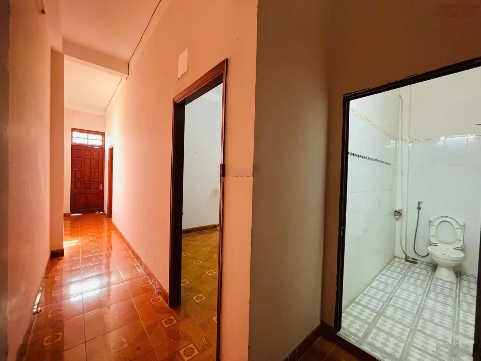 Bán nhà 3 tầng 3 mê đúc, view kênh mặt tiền Chúc Động, Hoà Minh, giá chỉ 4,45 tỷ thương lượng
