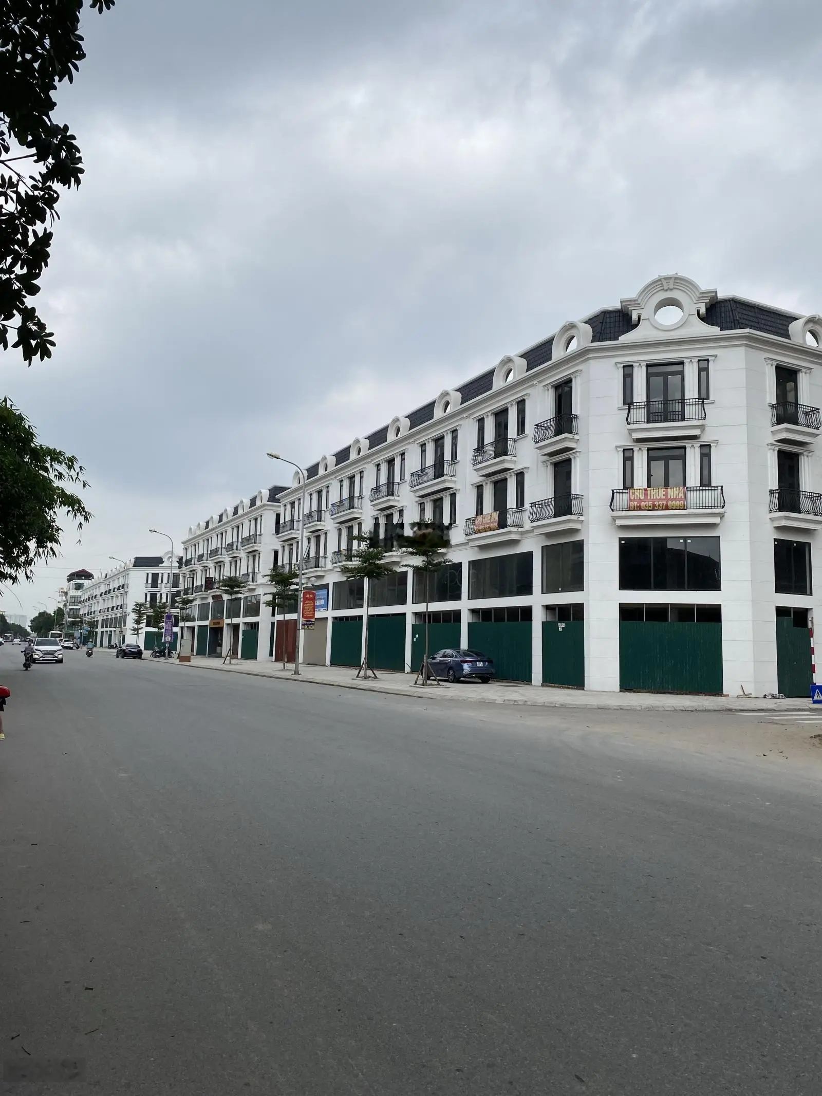 Lô góc hoàn thiện shophouse Sông Hồng kinh doanh, Trâu Quỳ, DT: 90m2, giá: 22 tỷ. LH: 0867 219 ***